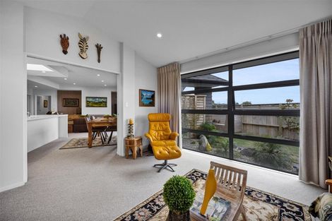 Photo of property in 5 Ashwood Lane, Bell Block, New Plymouth, 4312