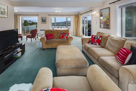 Photo of property in 6 Compass Way, Whitby, Porirua, 5024