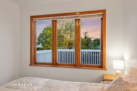 Photo of property in 3 Lex Avenue, Green Bay, Auckland, 0604