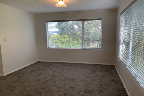 Photo of property in 2/200 Dowse Drive, Maungaraki, Lower Hutt, 5010
