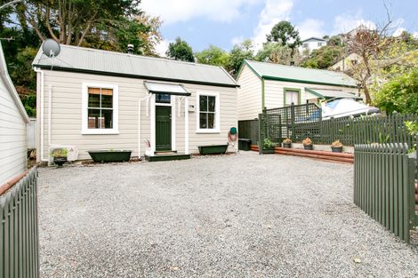 Photo of property in 85 Milton Road, Bluff Hill, Napier, 4110