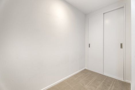 Photo of property in 13 Eileen Newey Place, Henderson, Auckland, 0612
