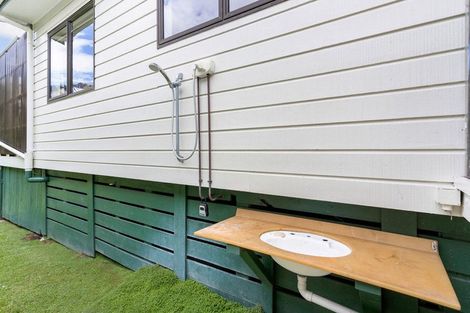 Photo of property in 121 Onemana Drive, Onemana, Whangamata, 3691