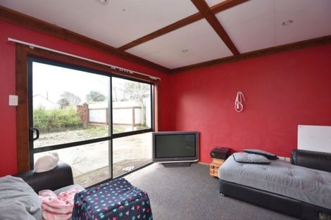 Photo of property in 33 Hardy Street, Strathern, Invercargill, 9812