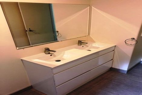 Photo of property in 9 The Avenue, Albany, Auckland, 0632