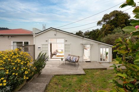 Photo of property in 80 Balfour Street, Mornington, Wellington, 6021