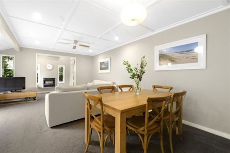 Photo of property in 1/27 Kiteroa Terrace, Rothesay Bay, Auckland, 0630