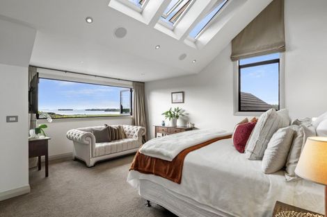 Photo of property in 255 Clifton Road, Whitford, Howick, 2571