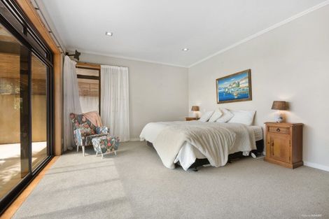 Photo of property in 65 Vaughans Road, Okura, Albany, 0792