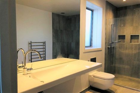 Photo of property in 1/14 Rothesay Bay Road, Rothesay Bay, Auckland, 0630