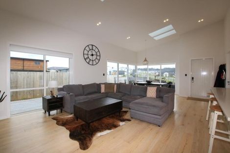 Photo of property in 45 Ara Kakara Avenue, Huapai, Kumeu, 0810