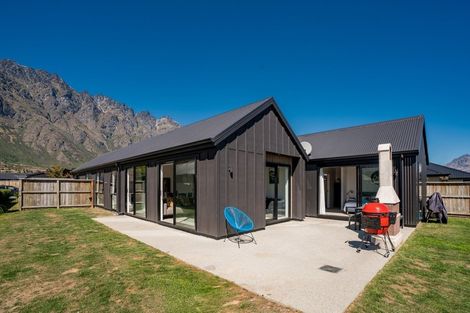 Photo of property in 7 Maize Street, Jacks Point, Queenstown, 9371