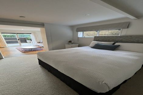 Photo of property in 1/50 La Trobe Street, Pakuranga Heights, Auckland, 2010