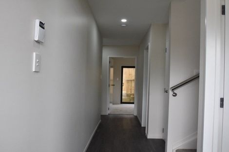 Photo of property in 39c Russell Road, Manurewa, Auckland, 2102