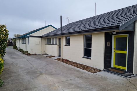 Photo of property in 2/12 Greenock Street, Redwood, Christchurch, 8051