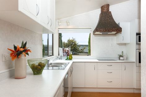 Photo of property in 69 Sunny Crescent, Huapai, Kumeu, 0810