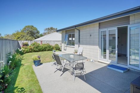 Photo of property in 28 Bank Street, Amberley, 7410