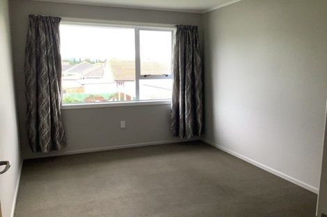 Photo of property in 9/10 Trevethick Grove, Woburn, Lower Hutt, 5010