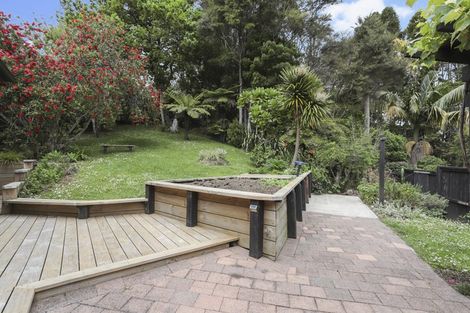 Photo of property in 5 Jays Road, Titirangi, Auckland, 0604