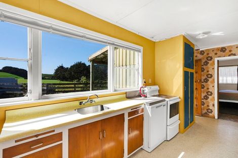Photo of property in 6 Kawei Road, Ohawe, Hawera, 4671