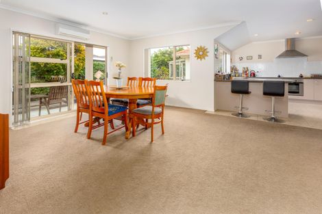 Photo of property in 3 Cathcart Close, Pukekohe, 2120