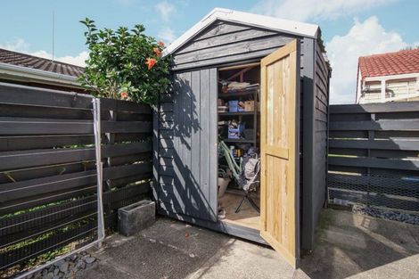 Photo of property in 3a Compton Place, Mount Maunganui, 3116