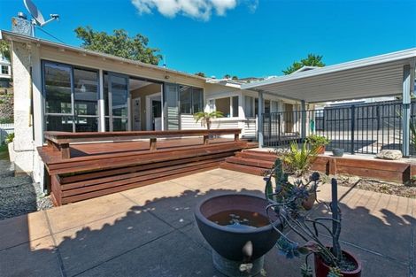 Photo of property in 53 Shakespeare Road, Bluff Hill, Napier, 4110
