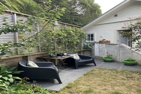 Photo of property in 90 Awa Road, Seatoun, Wellington, 6022