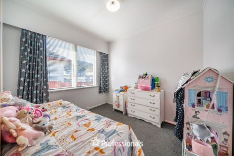 Photo of property in 24 Roberts Street, Wainuiomata, Lower Hutt, 5014