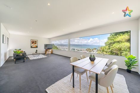 Photo of property in 18 Korokoro Road, Korokoro, Lower Hutt, 5012