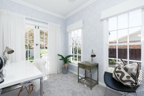 Photo of property in 10 Woodstock Road, Fairfield, Hamilton, 3214