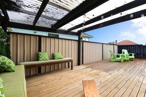 Photo of property in 54 Ross Crescent, Fairfield, Hamilton, 3214