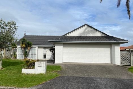 Photo of property in 6 Palmcrest Grove, Highland Park, Auckland, 2010