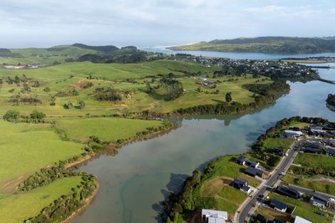 Photo of property in 70 Omahina Street, Raglan, 3225