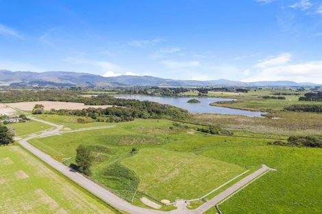 Photo of property in 49 Whio Grove, Hokio Beach, 5571