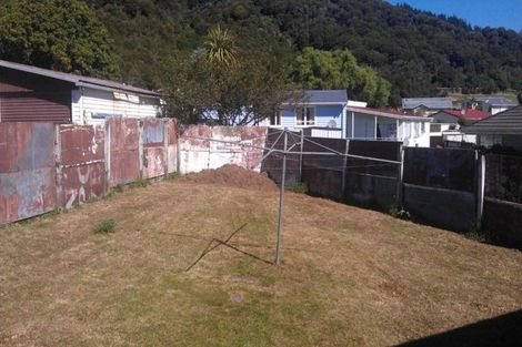 Photo of property in 1 Bunratty Grove, Wainuiomata, Lower Hutt, 5014