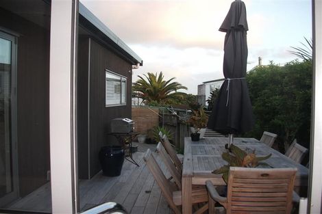 Photo of property in 33a Rewi Street, Torbay, Auckland, 0630