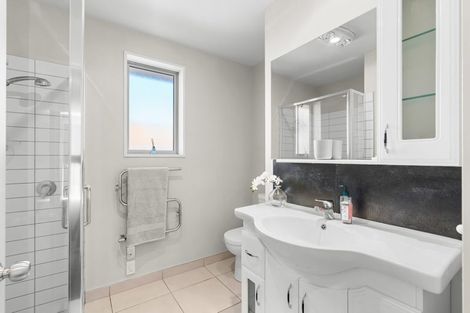 Photo of property in 273c Wairakei Road, Bryndwr, Christchurch, 8053