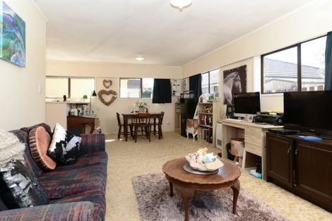 Photo of property in 3/1 Saint Olpherts Avenue, Hamilton East, Hamilton, 3216