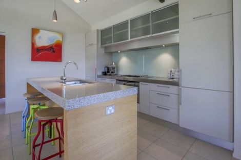 Photo of property in 2 Buckler Court, Jacks Point, Queenstown, 9371