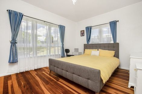 Photo of property in 70 Grande Vue Road, Hillpark, Auckland, 2102