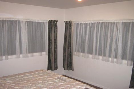 Photo of property in 18 Stanaway Street, Hillcrest, Auckland, 0627