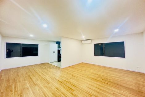 Photo of property in 4/31 Aeronautic Road, Takanini, 2112