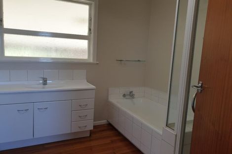 Photo of property in 118 Ironside Road, Johnsonville, Wellington, 6037