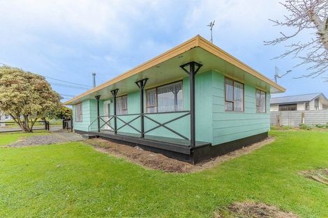Photo of property in 29 Carson Street, Castlecliff, Whanganui, 4501