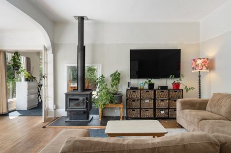 Photo of property in 8 King Street, Doyleston, 7682