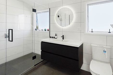 Photo of property in 37a Compton Street, Hillcrest, Auckland, 0627