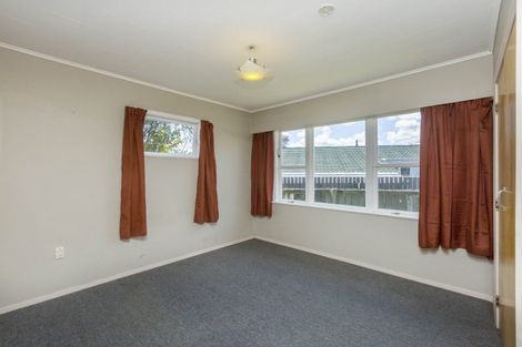 Photo of property in 5 Ruru Crescent, Heretaunga, Upper Hutt, 5018