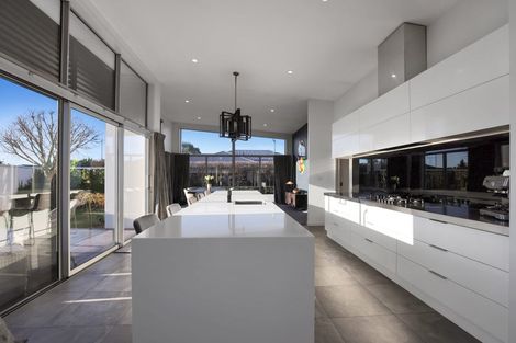 Photo of property in 12 Kelburn Place, Tinwald, Ashburton, 7700