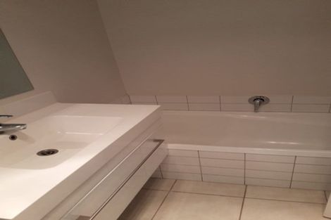 Photo of property in 23/64 Kawaha Point Road, Kawaha Point, Rotorua, 3010